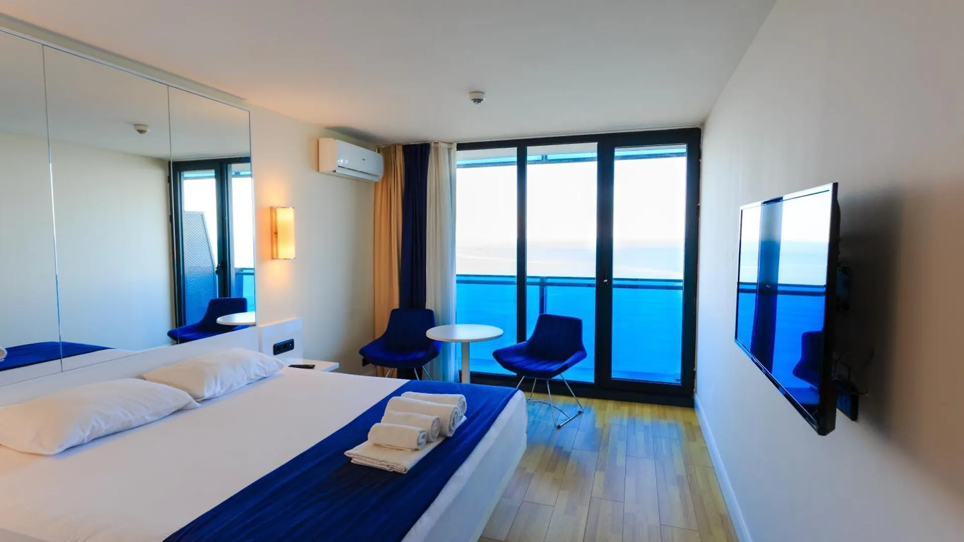 Orbi City Central Apartment Batumi 0*,